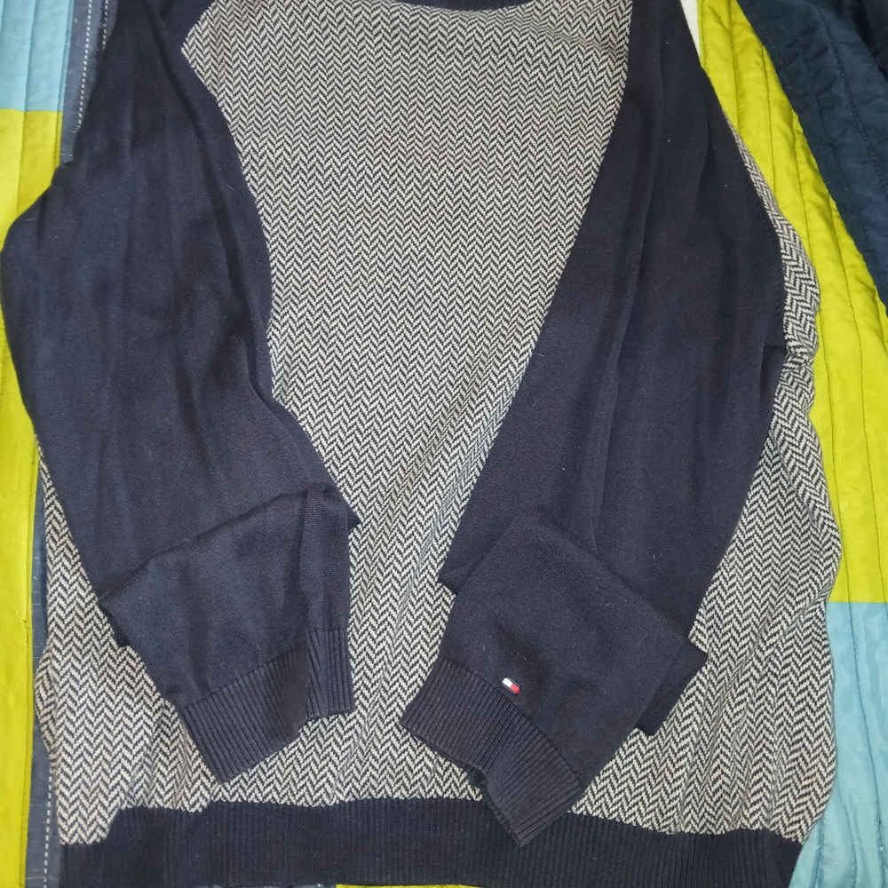 Tommy Hilfiger Blue And Gray Crewneck Sweater